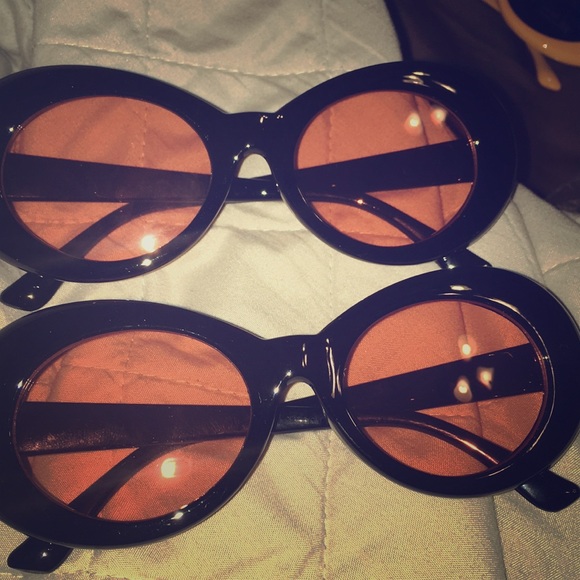 Clout googles both - Picture 1 of 2